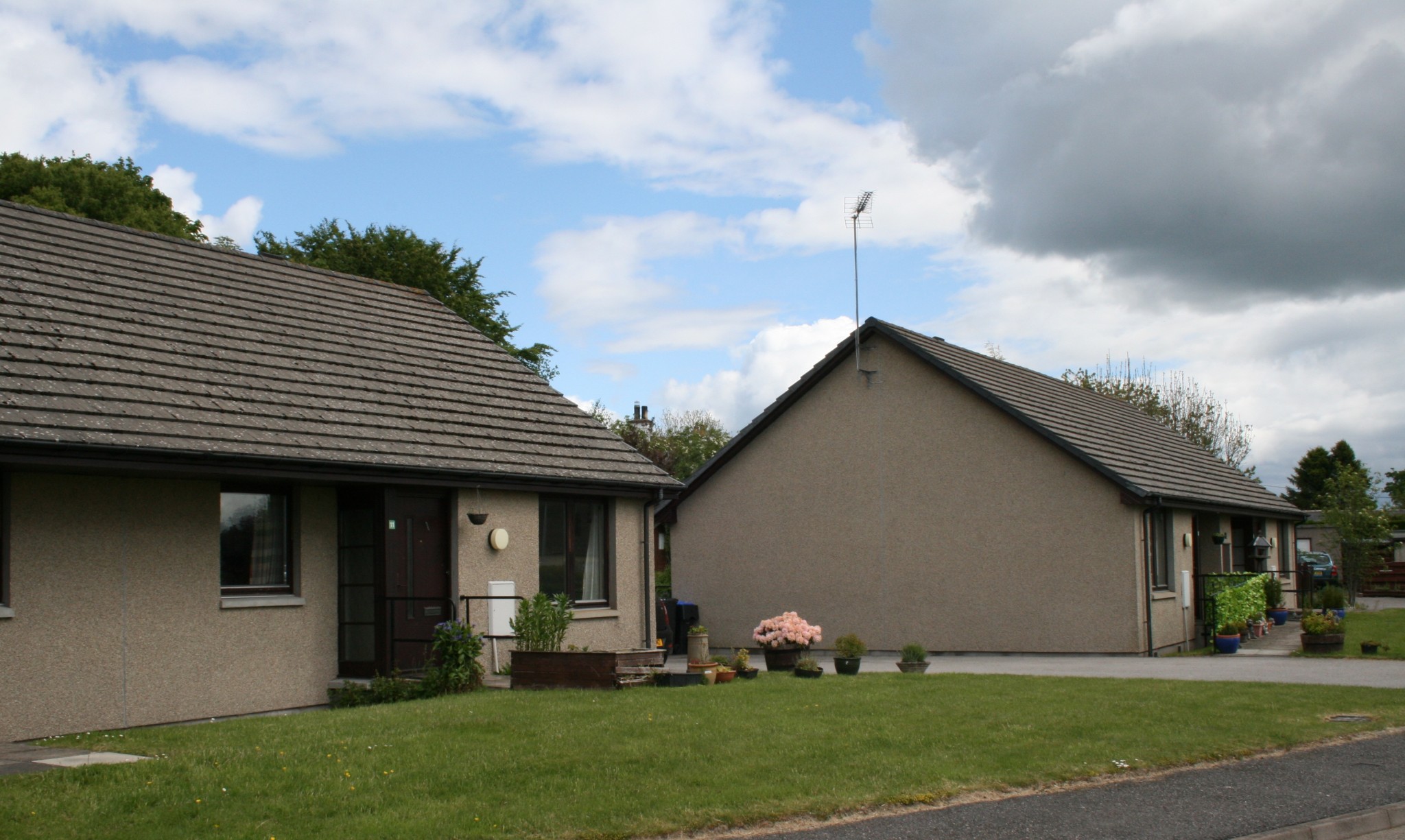 Newbigging Cottages, Luthermuir Hanover Scotland