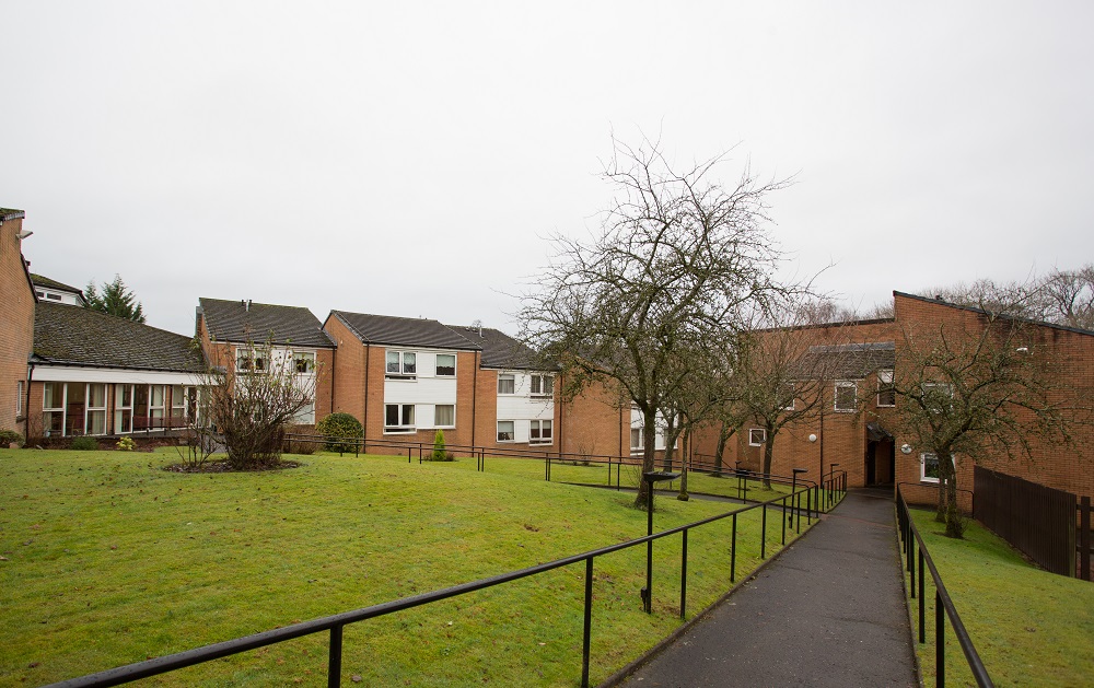 Glen Gardens, Elderslie Hanover Scotland
